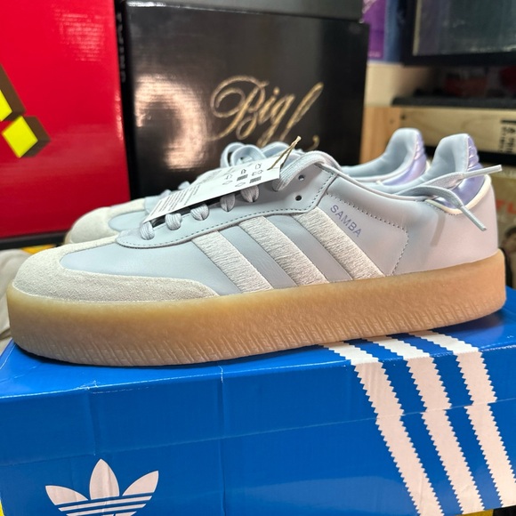 Adidas “Sambae” Halo Blue Spark Metallic Size 11 - Picture 1 of 6